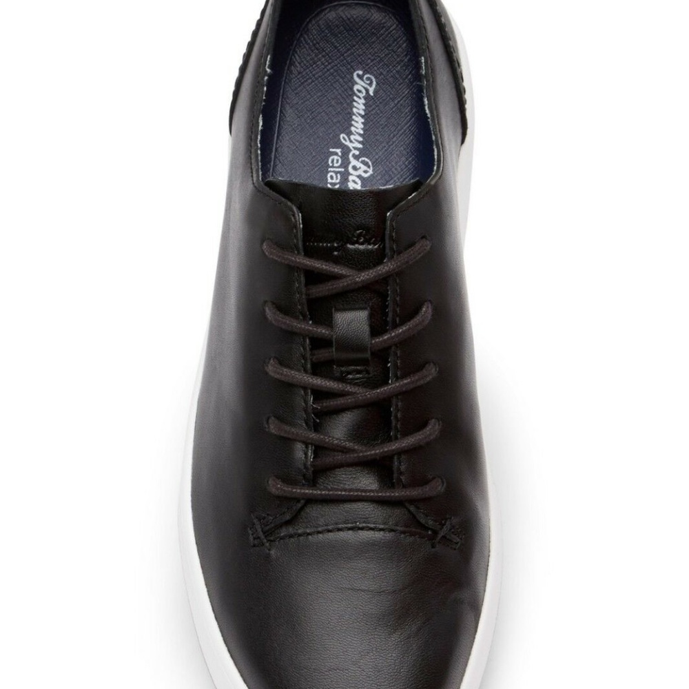 New Tommy Bahama Relaxology Leather Sneakers size